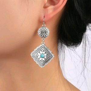 Western earrings ✨️